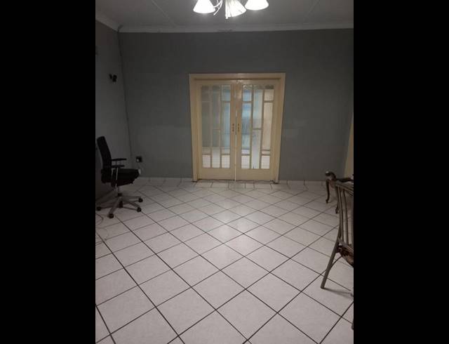 3 BEDROOM PROPERTY TO RENT IN KENSINGTON